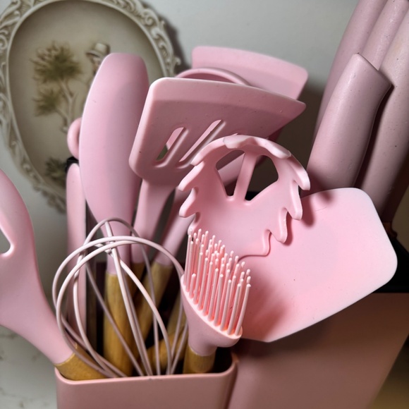 Pink Silicone Cooking Utensils 5 Piece Sharp Stainless Steel Chef Knives Set - Picture 12 of 14